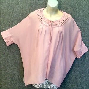 CYNTHIA ROWLEY soft muted pink loose fitting BLOUSE with fabric band sewn neck